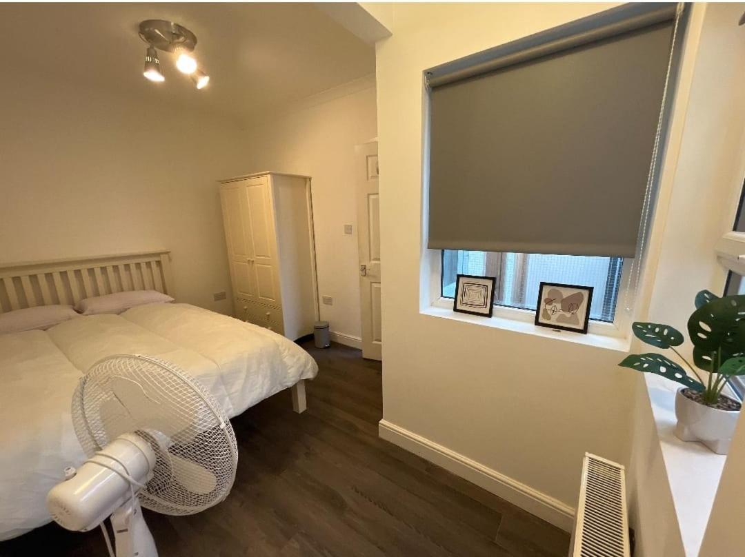 Flat 6, 419 Fulham Apartment London Bagian luar foto
